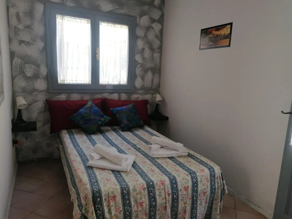 La Casina Giramondo Di Ele Viareggio