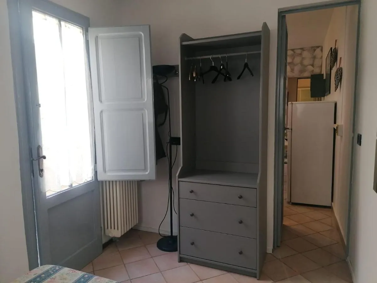 Semesterbostad La Casina Giramondo Di Ele Viareggio